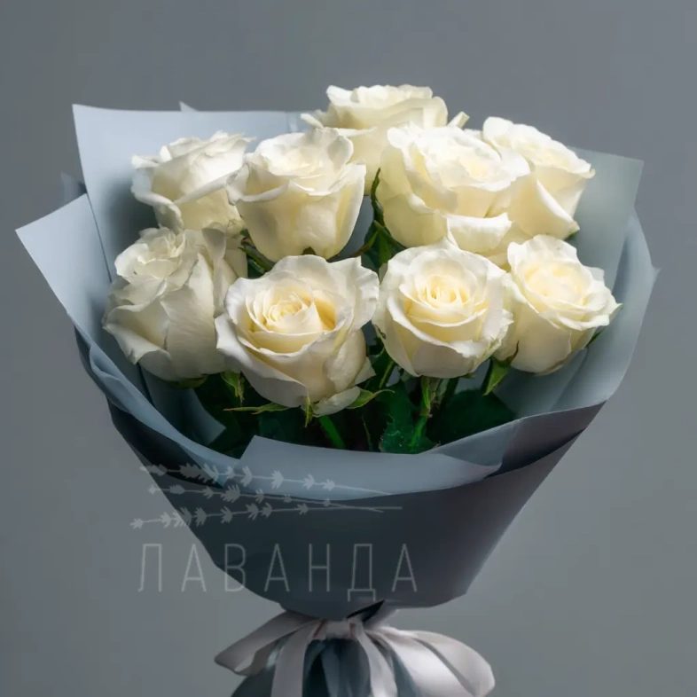 Белые розы &laquo;Белый лён&raquo;