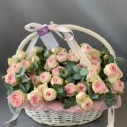Корзина кустовых роз Ди М 0