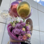 Сет шары и букет роскошной эустомы 0