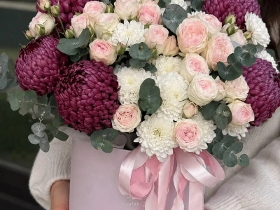 Композиция XL с Бигуди и кустовой розой «Бархатный вихрь»